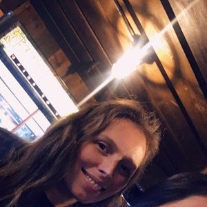 Meet your Posher, Tanya